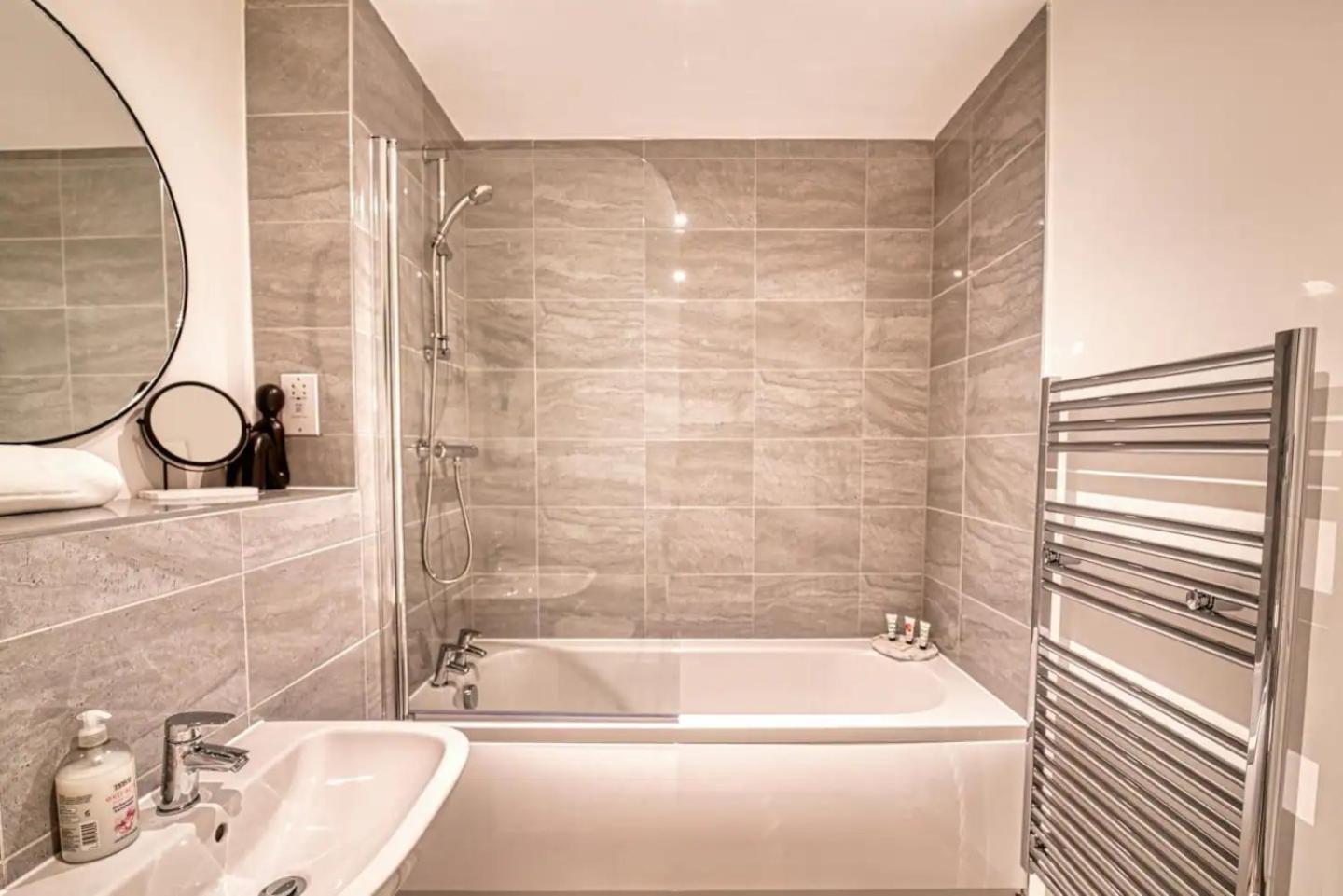 Jewellery Court Flat 8 - Near Jewellery Quarter & Centre Apartment Birmingham