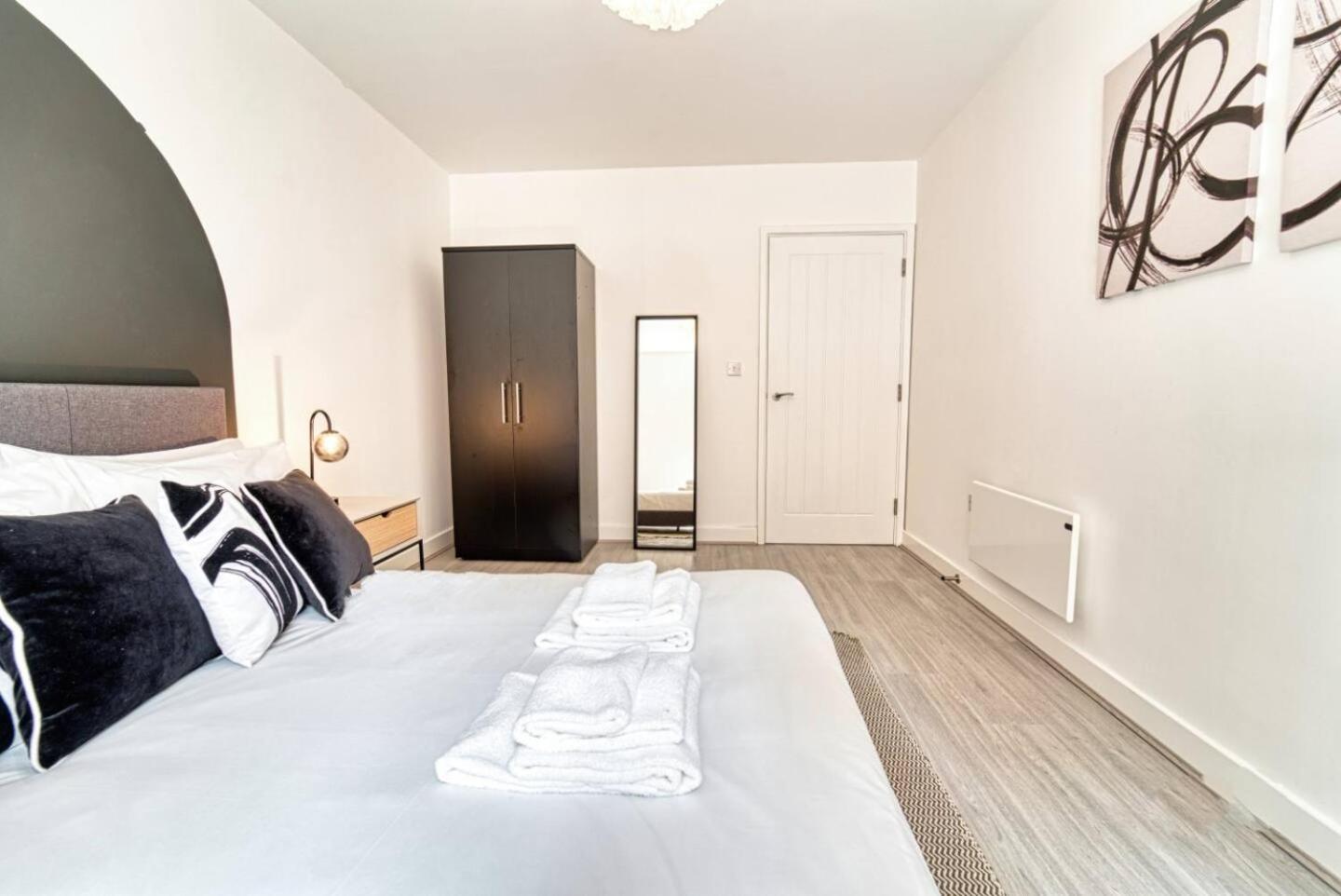 Jewellery Court Flat 8 - Near Jewellery Quarter & Centre Apartment